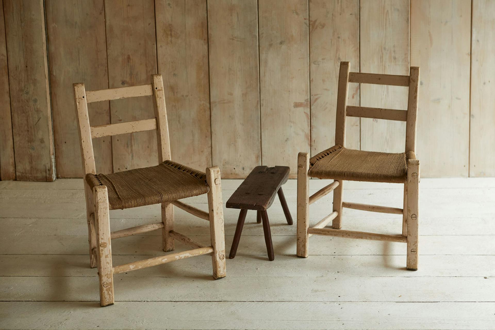 An Original Pair of Irish Súgán Folk Art Chairs