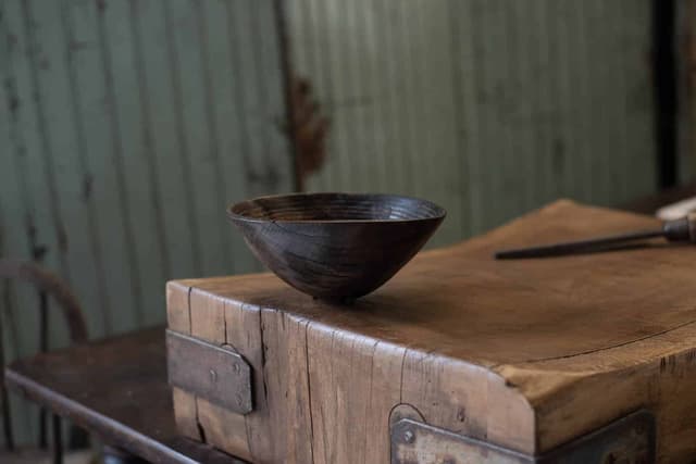 A vintage 1990 Mike Chai Scott Turned Burr Elm Wood Bowl