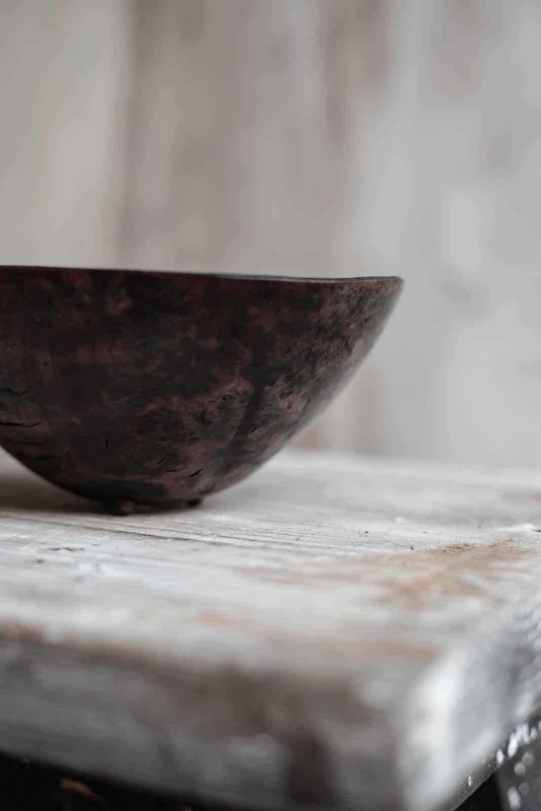 A vintage 1990 Mike Chai Scott Turned Burr Elm Wood Bowl