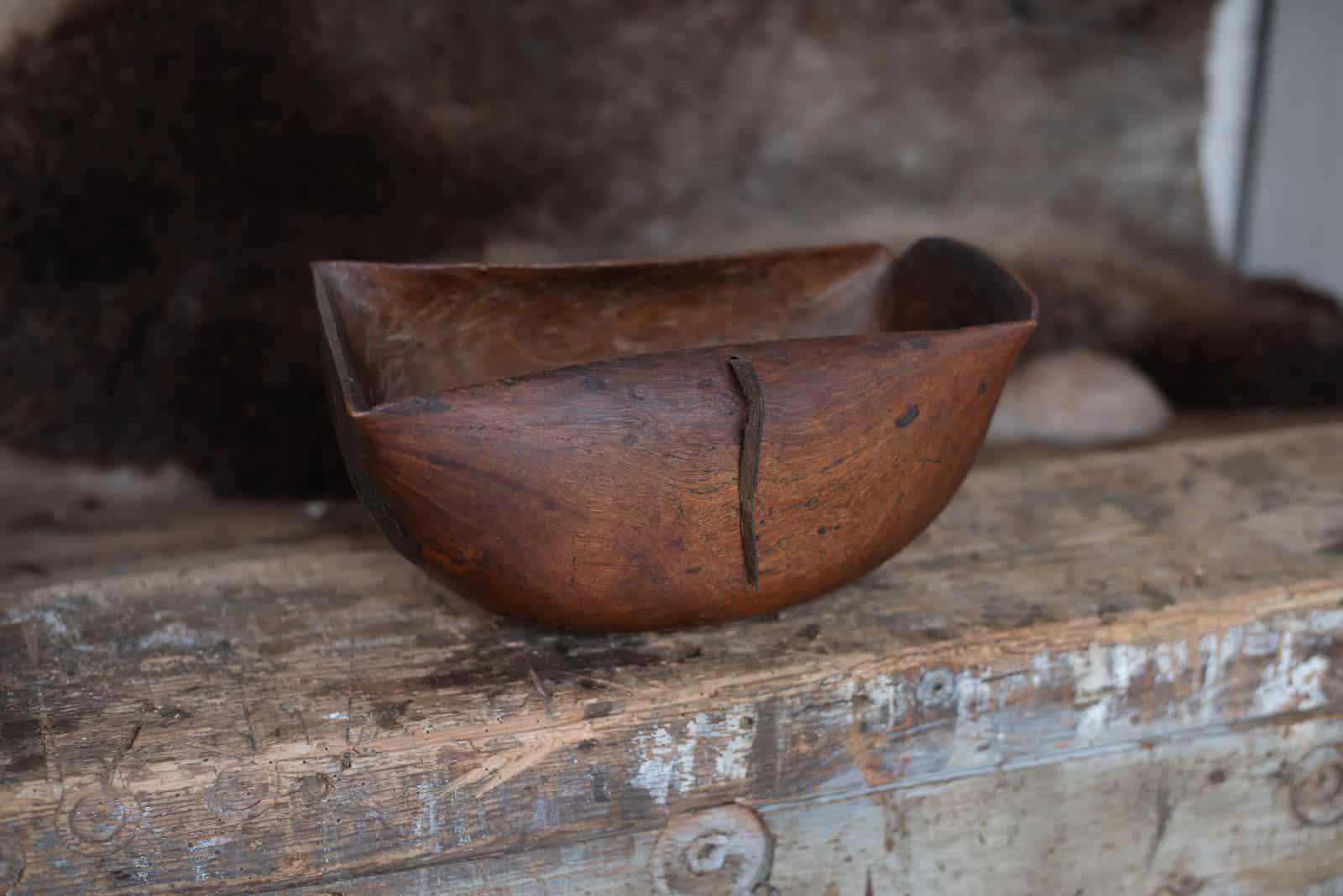 Hand Carved Antique Tribal Turkana Vessel / Bowl