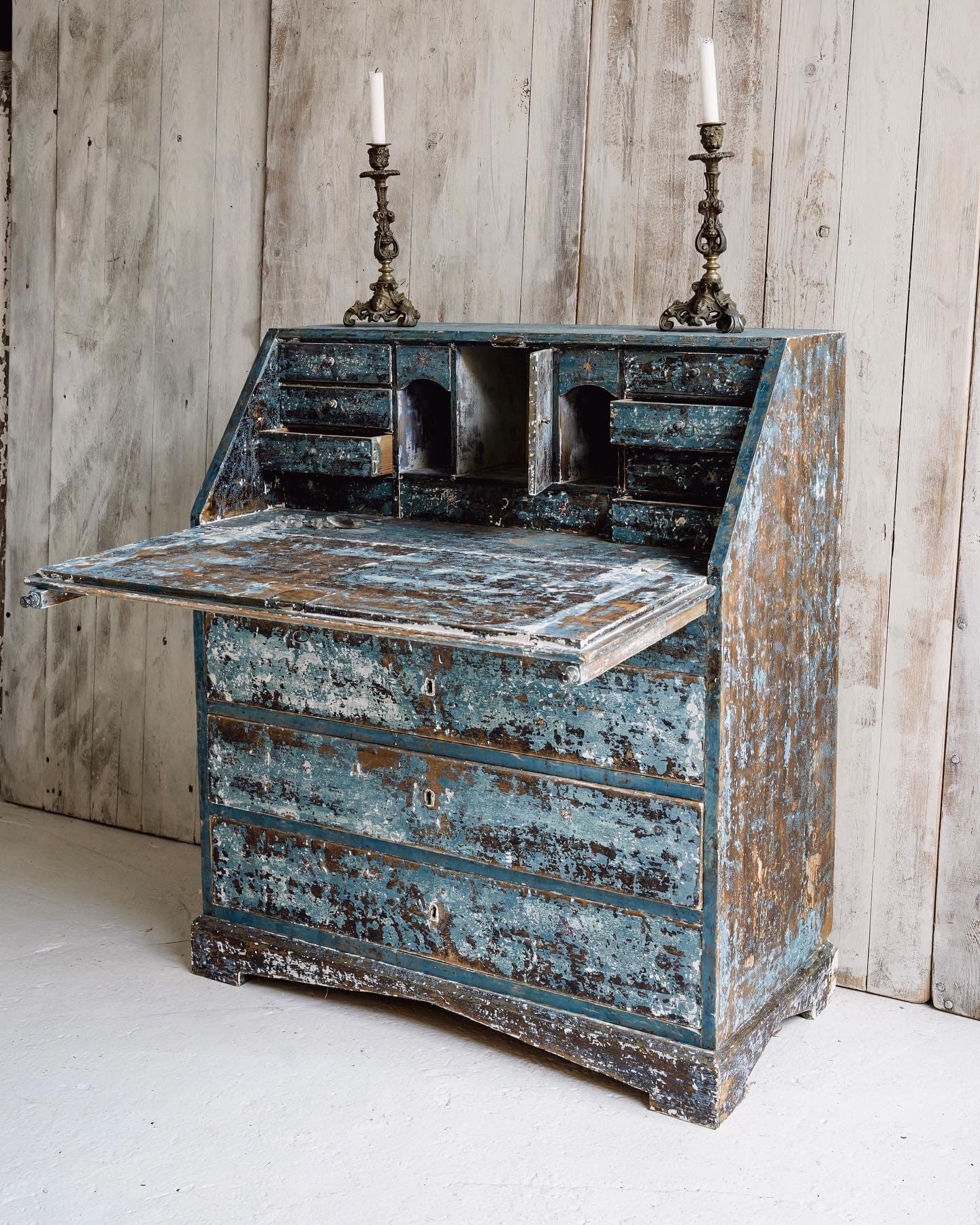 Elegant Swedish 18thCentury Gustavian Period Secretaire