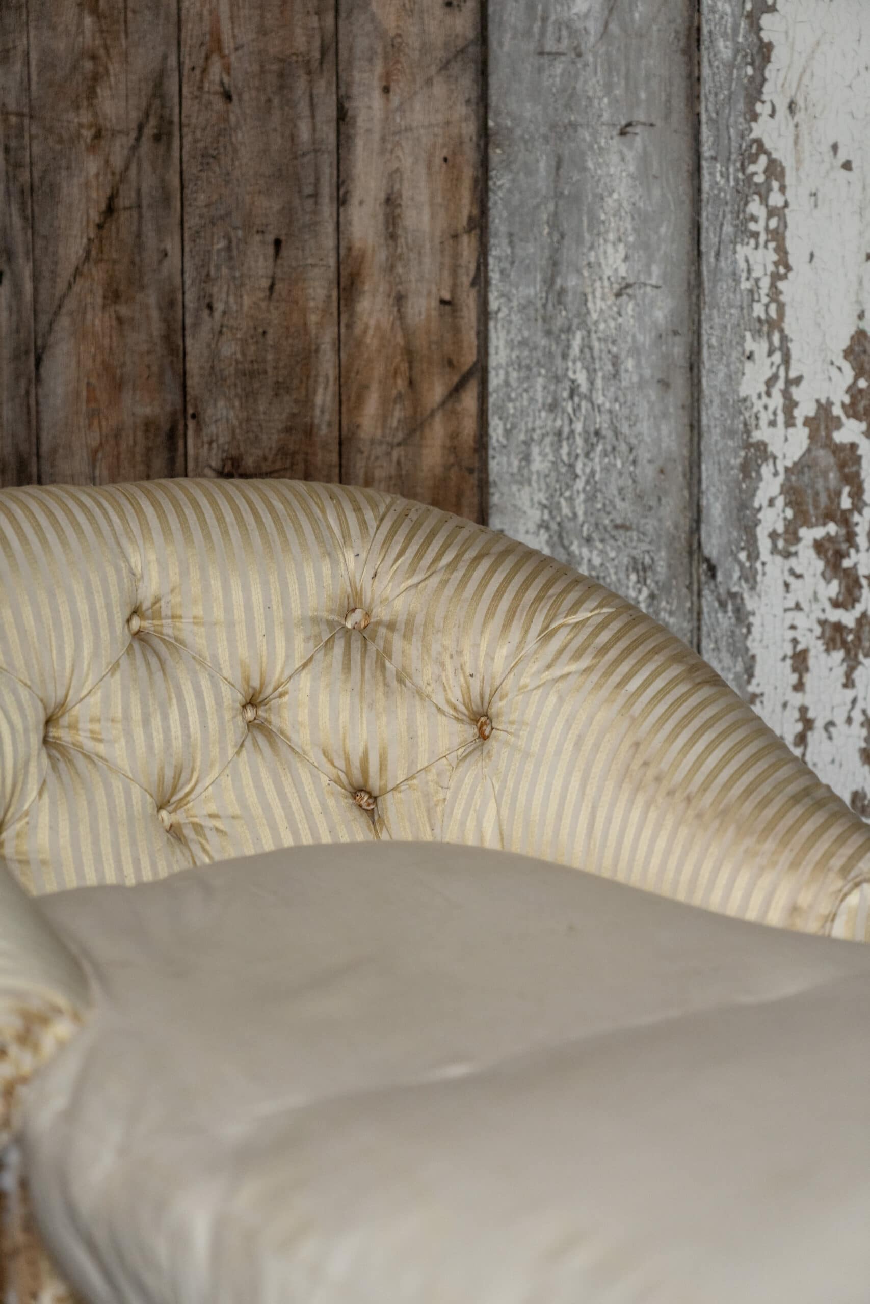 Elegant Chaise with Original Feather Cushion