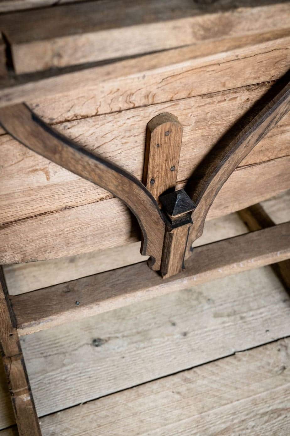 An Exceptional French Oak Vendange Table 