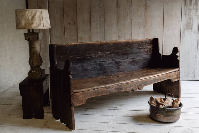 An Early Primitive Bench from the Catalan Region of Spain