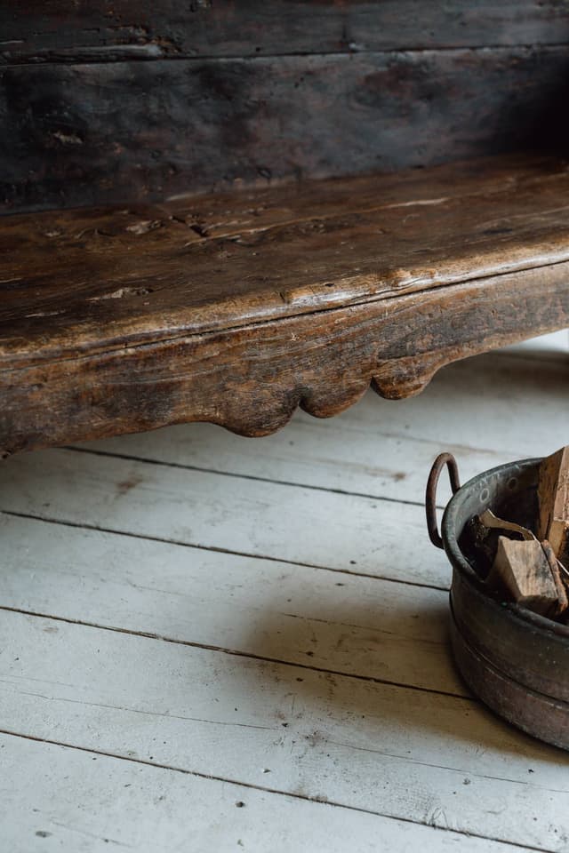 An Early Primitive Bench from the Catalan Region of Spain