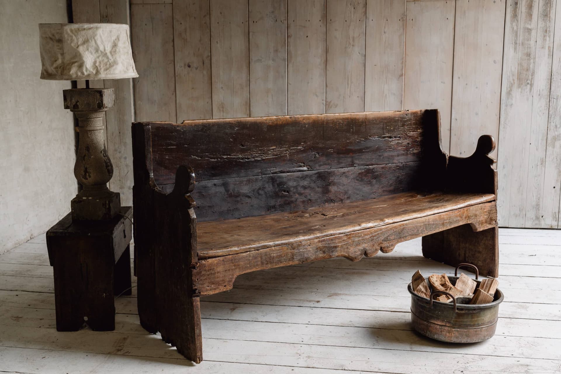 An Early Primitive Bench from the Catalan Region of Spain