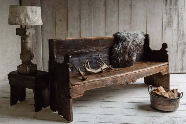 An Early Primitive Bench from the Catalan Region of Spain