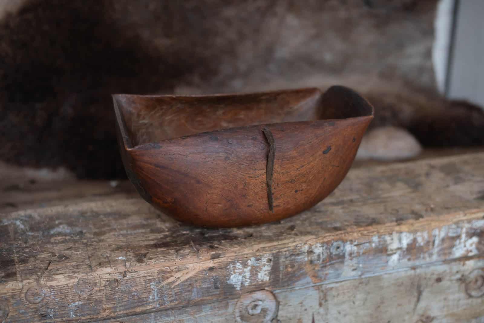 Hand Carved Antique Tribal Turkana Vessel Bowl