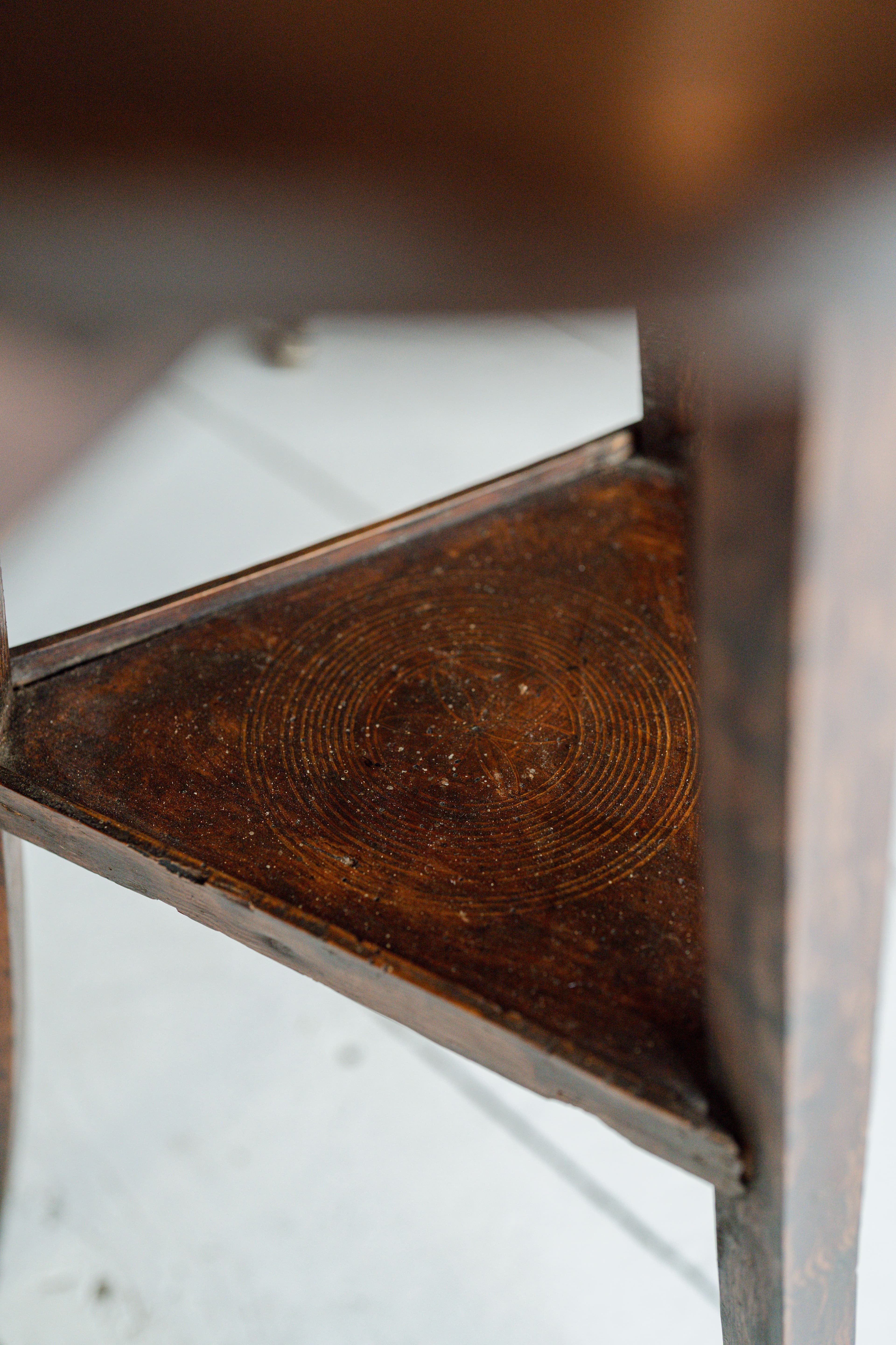 A Pretty Folk Art Table