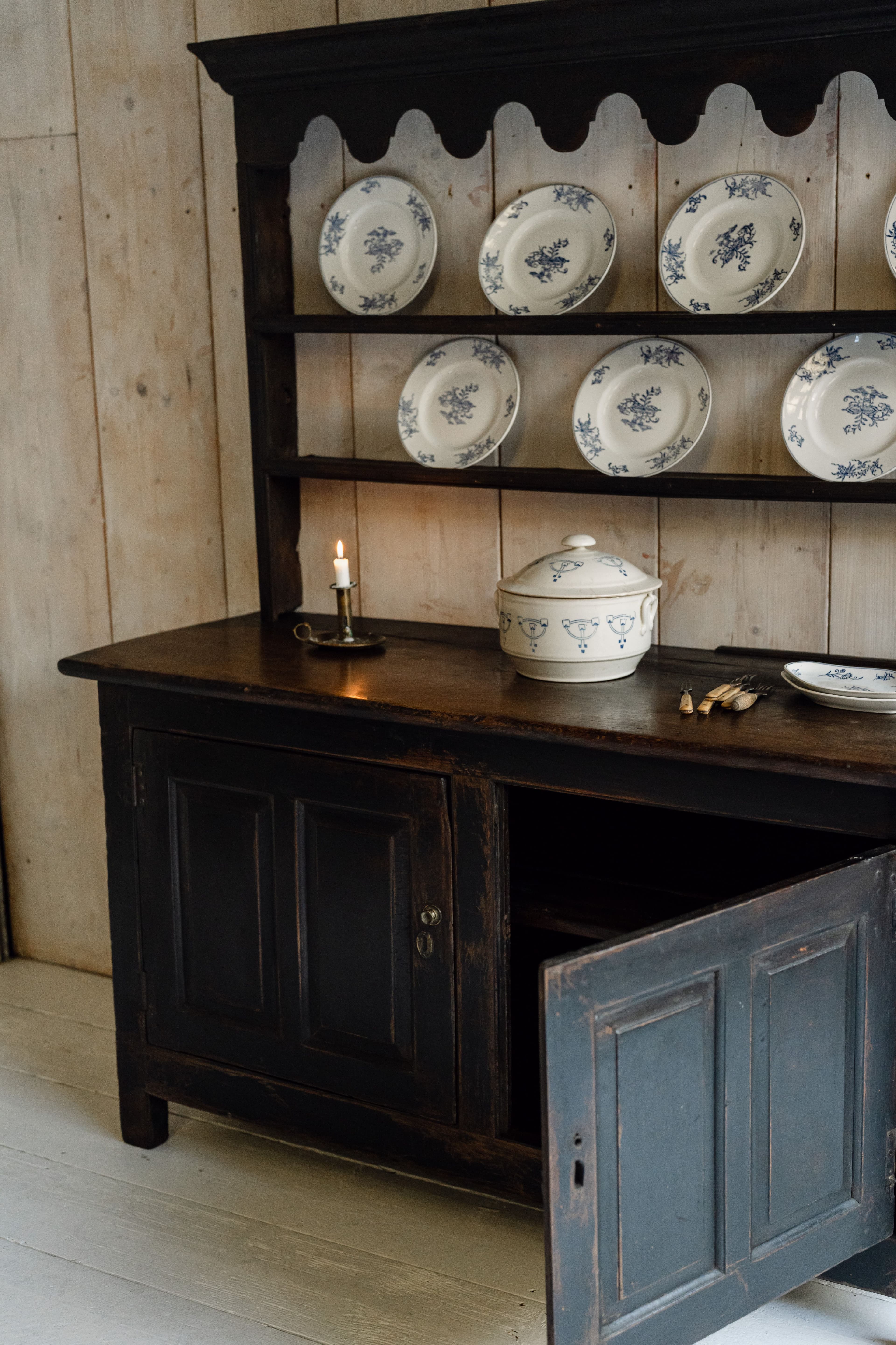 Small Oak Dresser from the Shropshire, Welsh Border