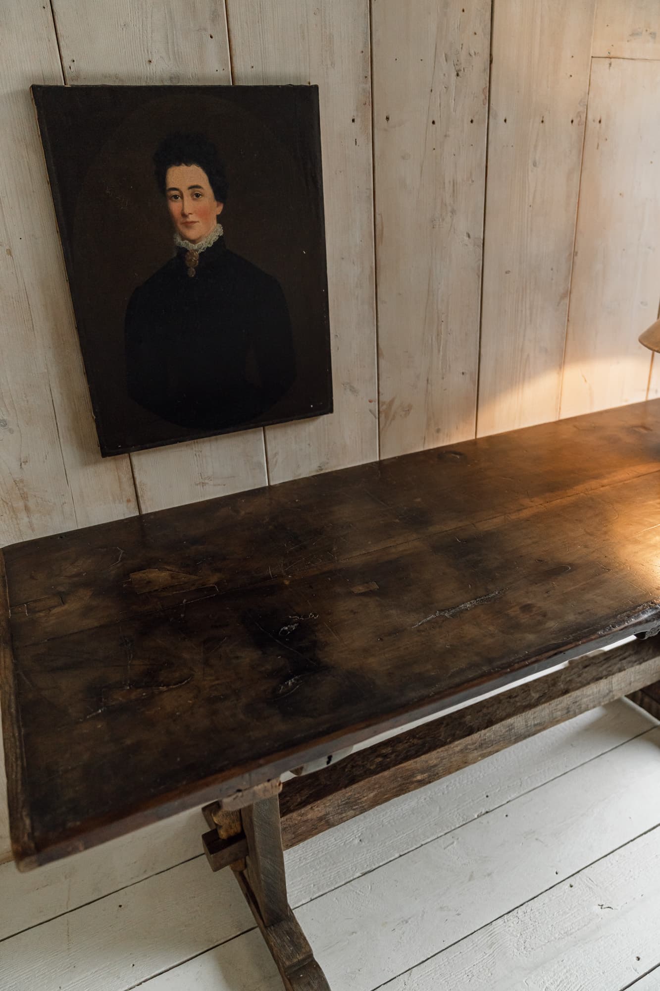 Rare Late 17th Century Iberian Walnut Plank Table