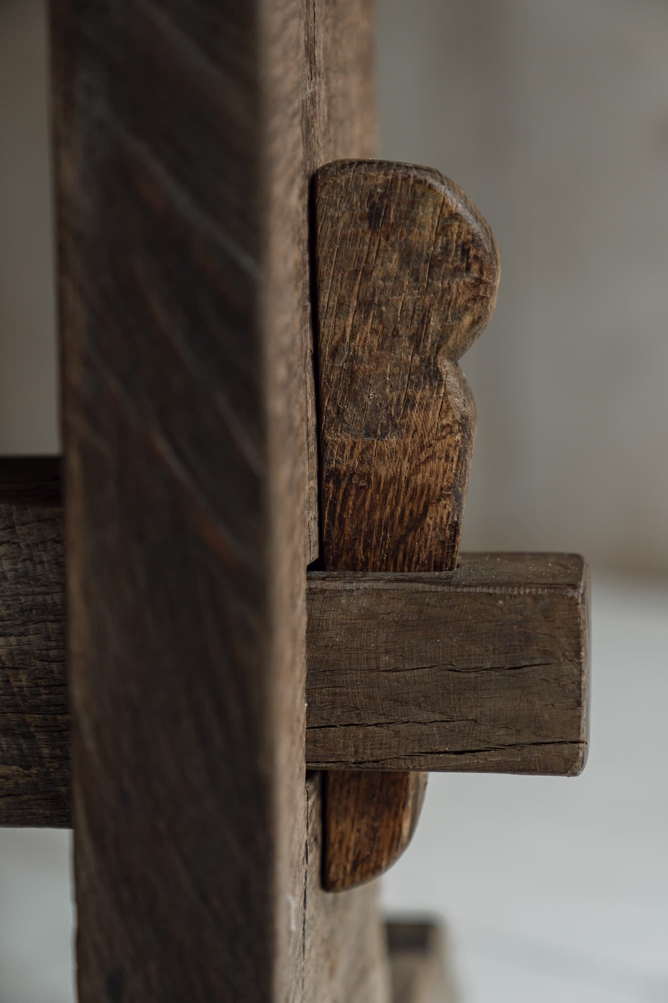 Rare Late 17th Century Iberian Walnut Plank Table