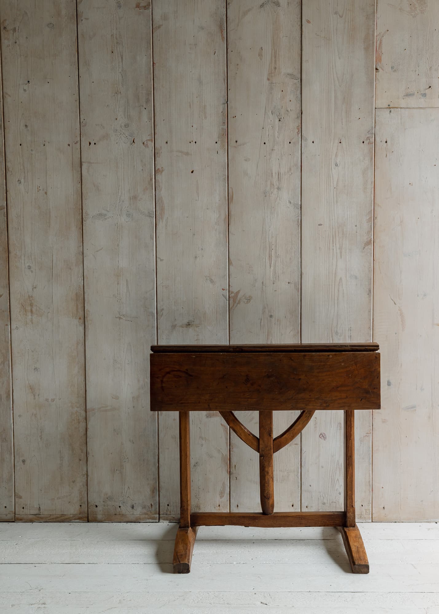 French Alpine Vernacular Elm Drop-Leaf Table, Savoie, Late 19th Century