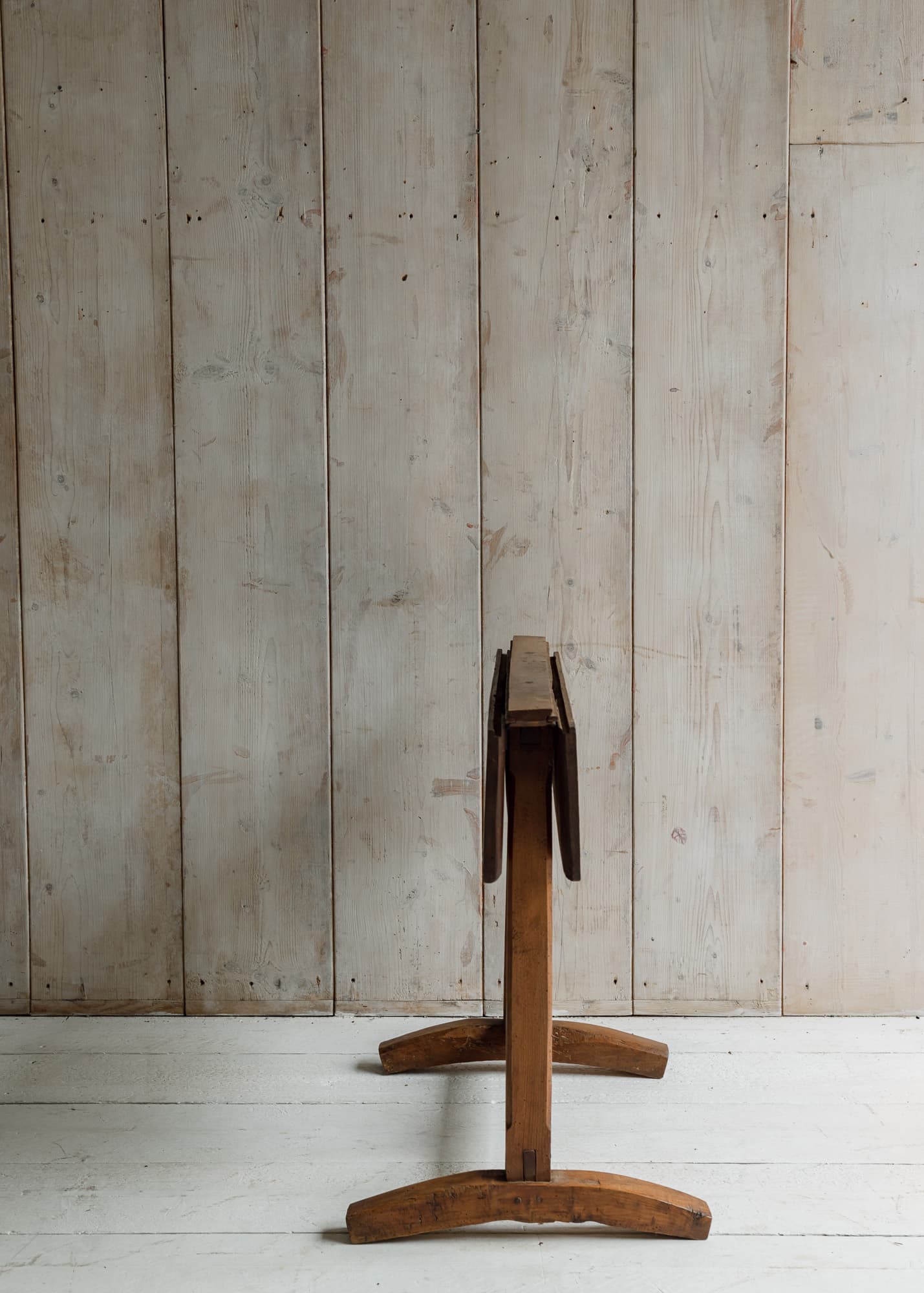 French Alpine Vernacular Elm Drop-Leaf Table, Savoie, Late 19th Century
