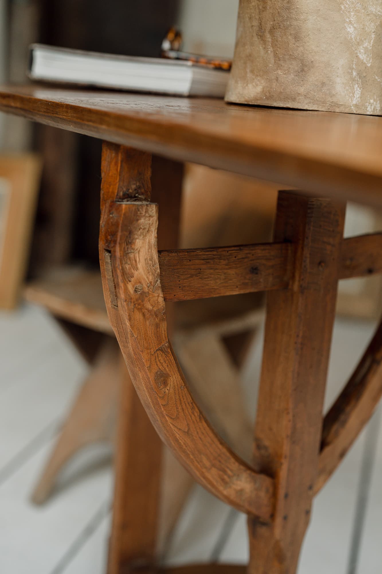 French Alpine Vernacular Elm Drop-Leaf Table, Savoie, Late 19th Century