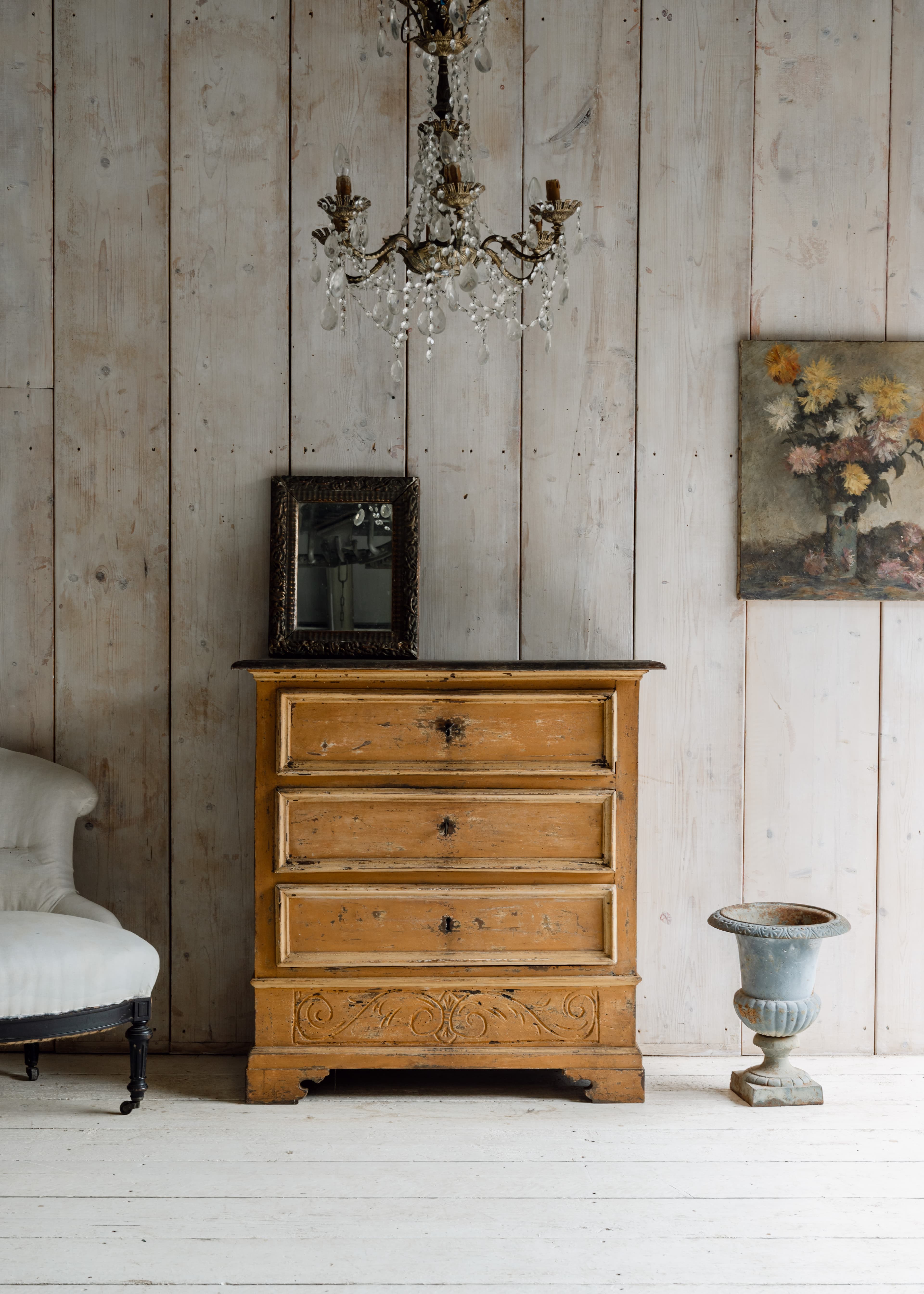 An Elegant Early 19th Century Italian Painted Chest of Drawers