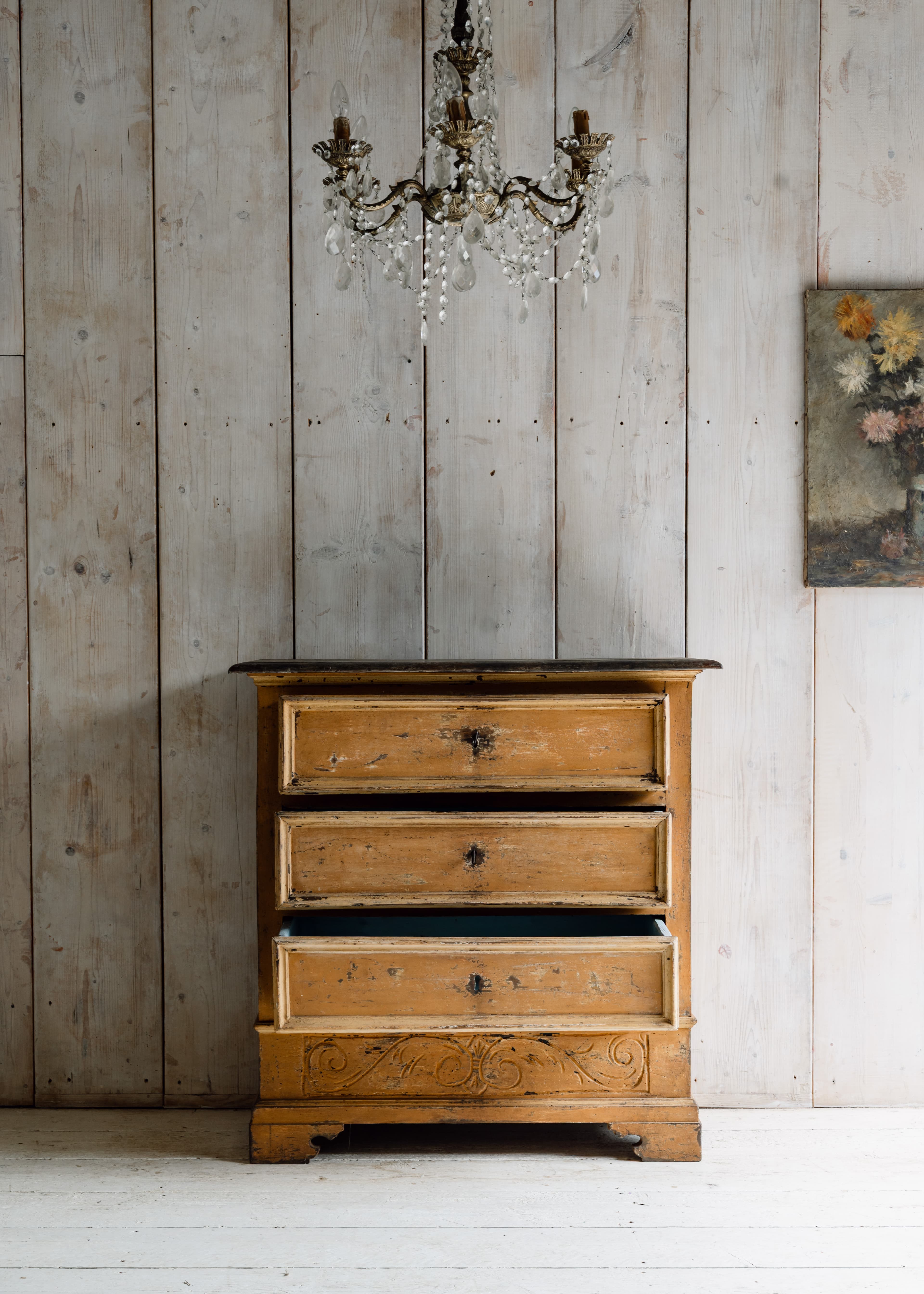 An Elegant Early 19th Century Italian Painted Chest of Drawers