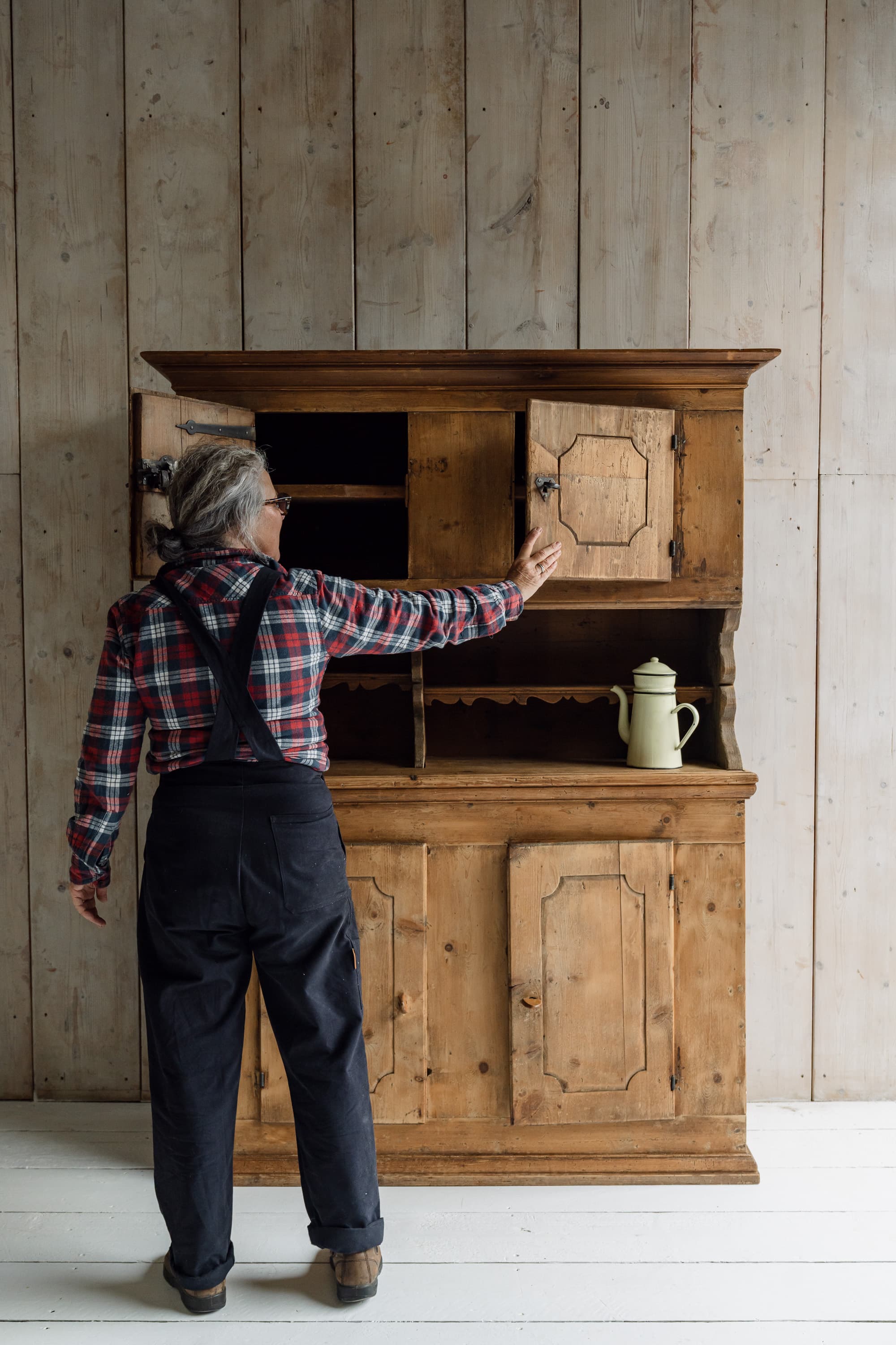 Primitive Mountain Pine Cupboard, c.1800