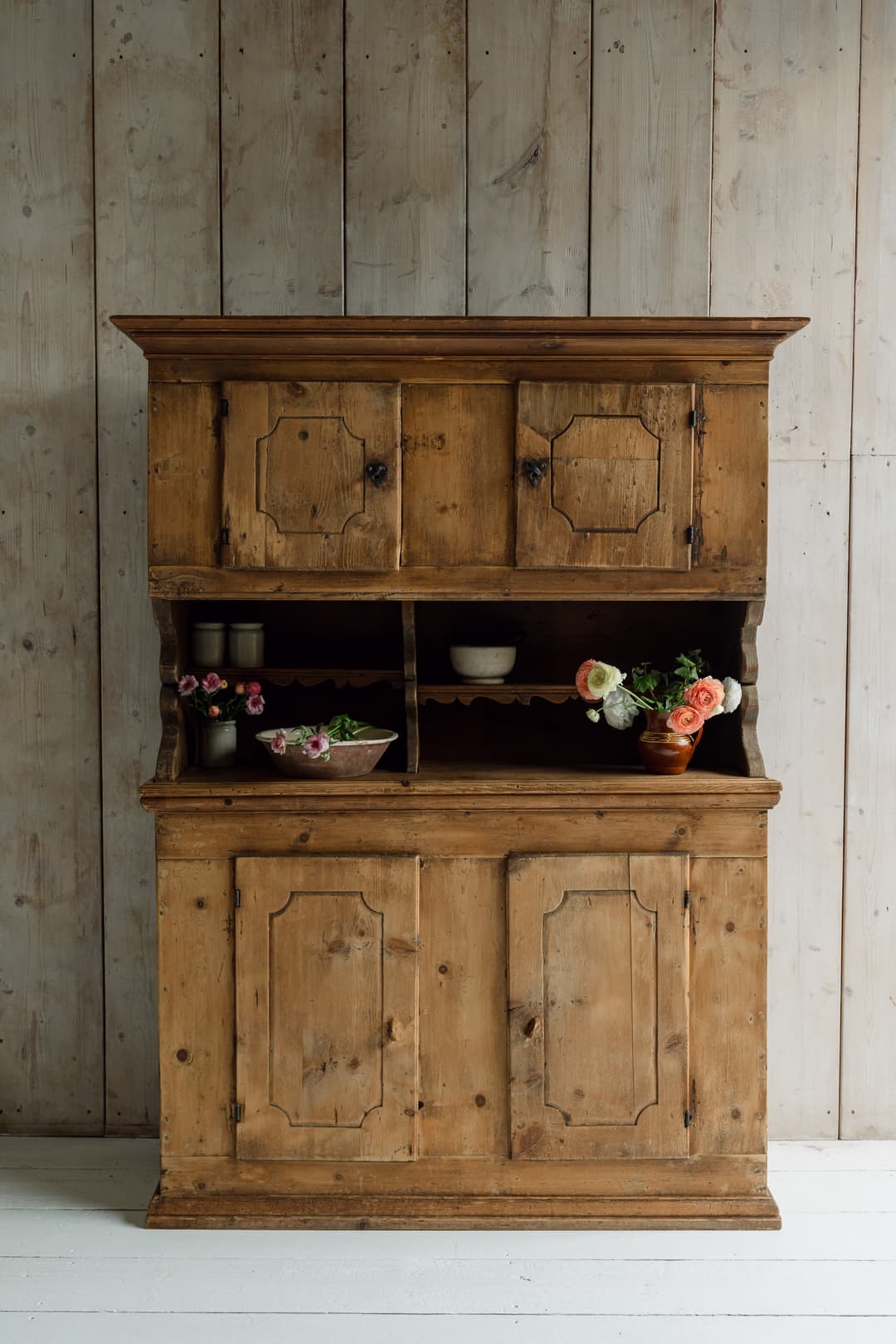Primitive Mountain Pine Cupboard, c.1800