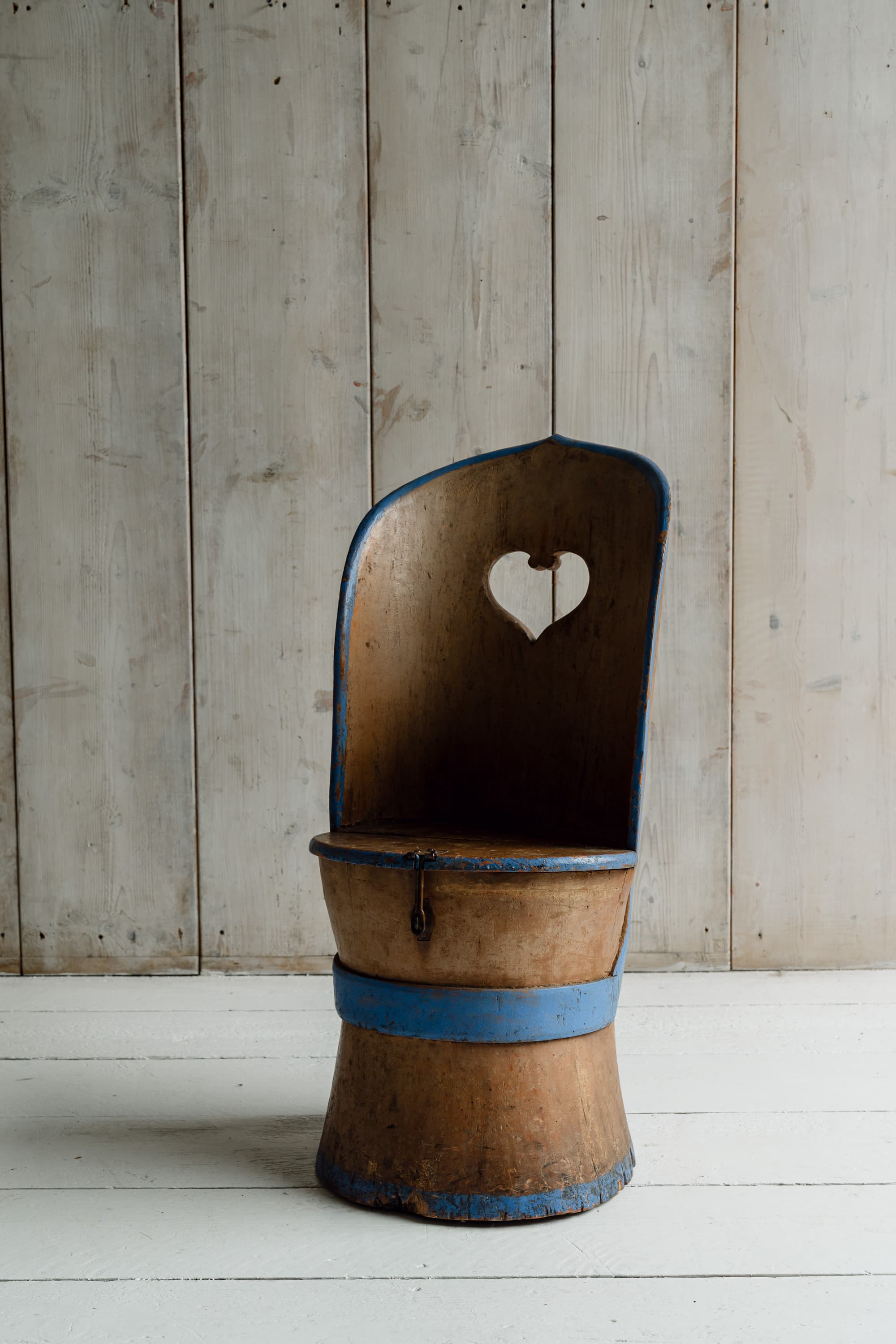 A Rare Sculptural Swedish Kubbstol - Late 18th Century