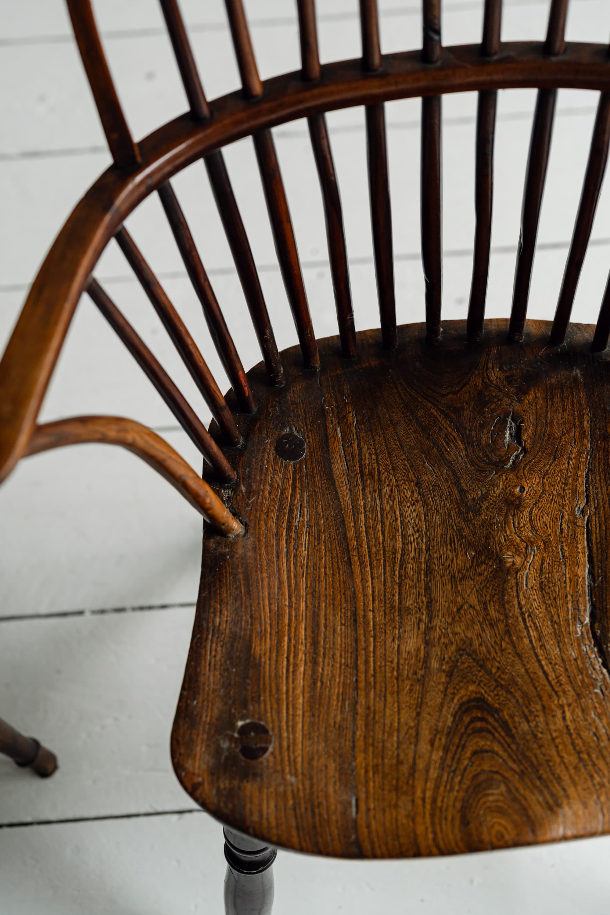 A Fine Pair of English Bow-Back Windsor Armchairs, Circa 1840-1870
