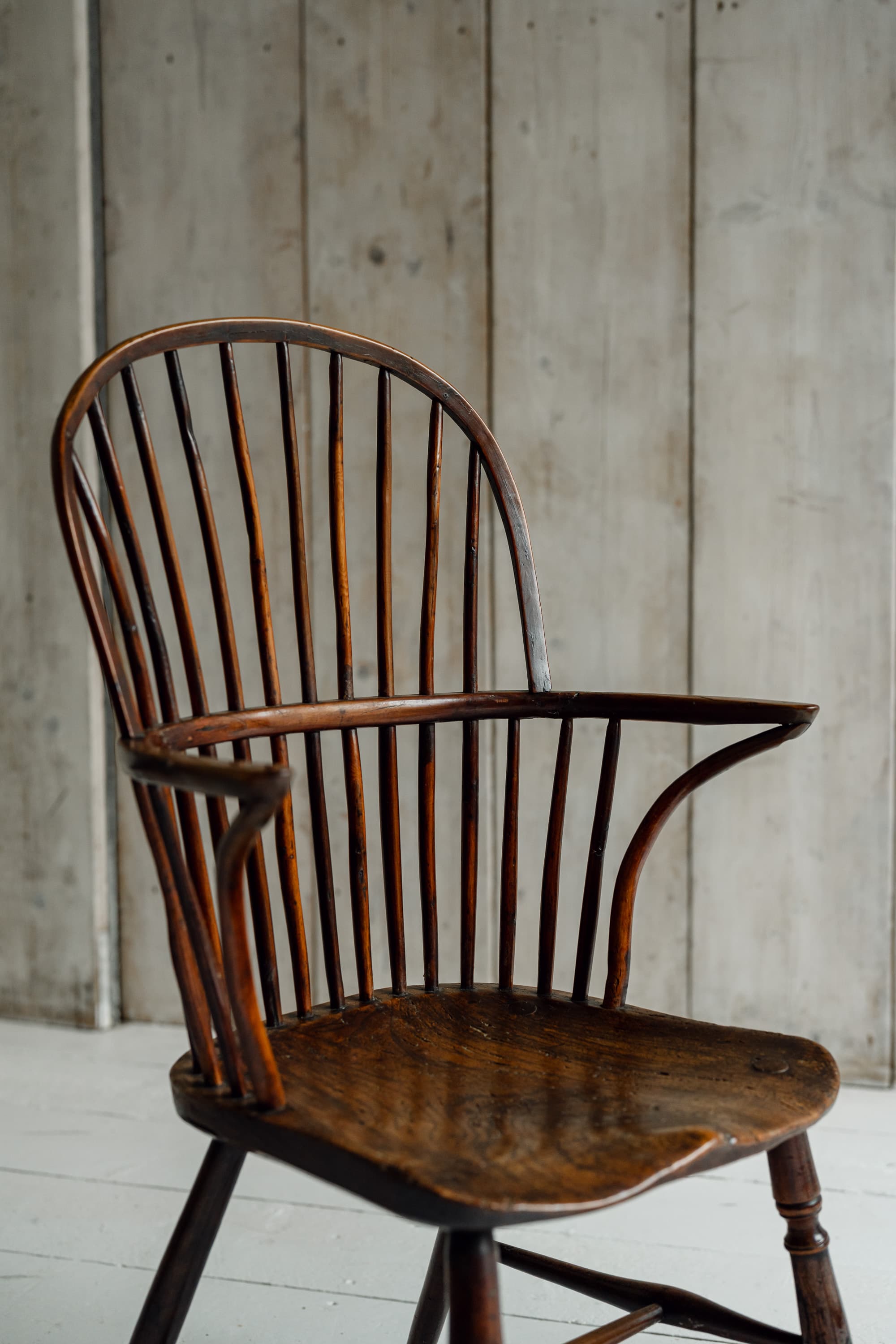 A Fine Pair of English Bow-Back Windsor Armchairs, Circa 1840-1870