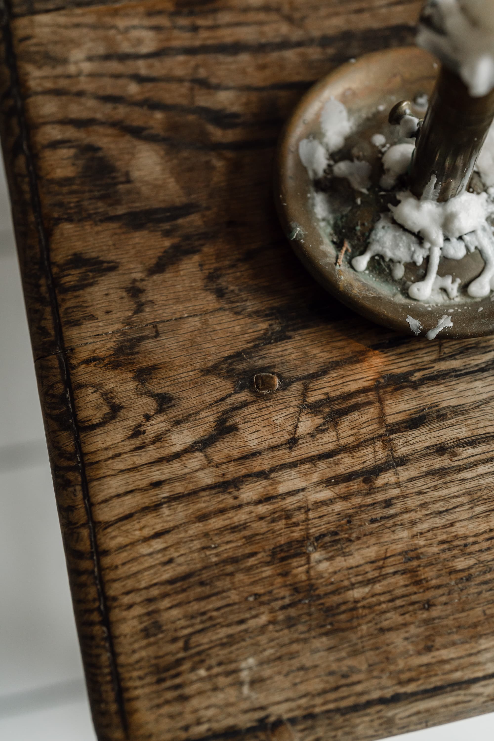 Exceptional Welsh Oak Side Table with an Extraordinary Figured Top, c.1800