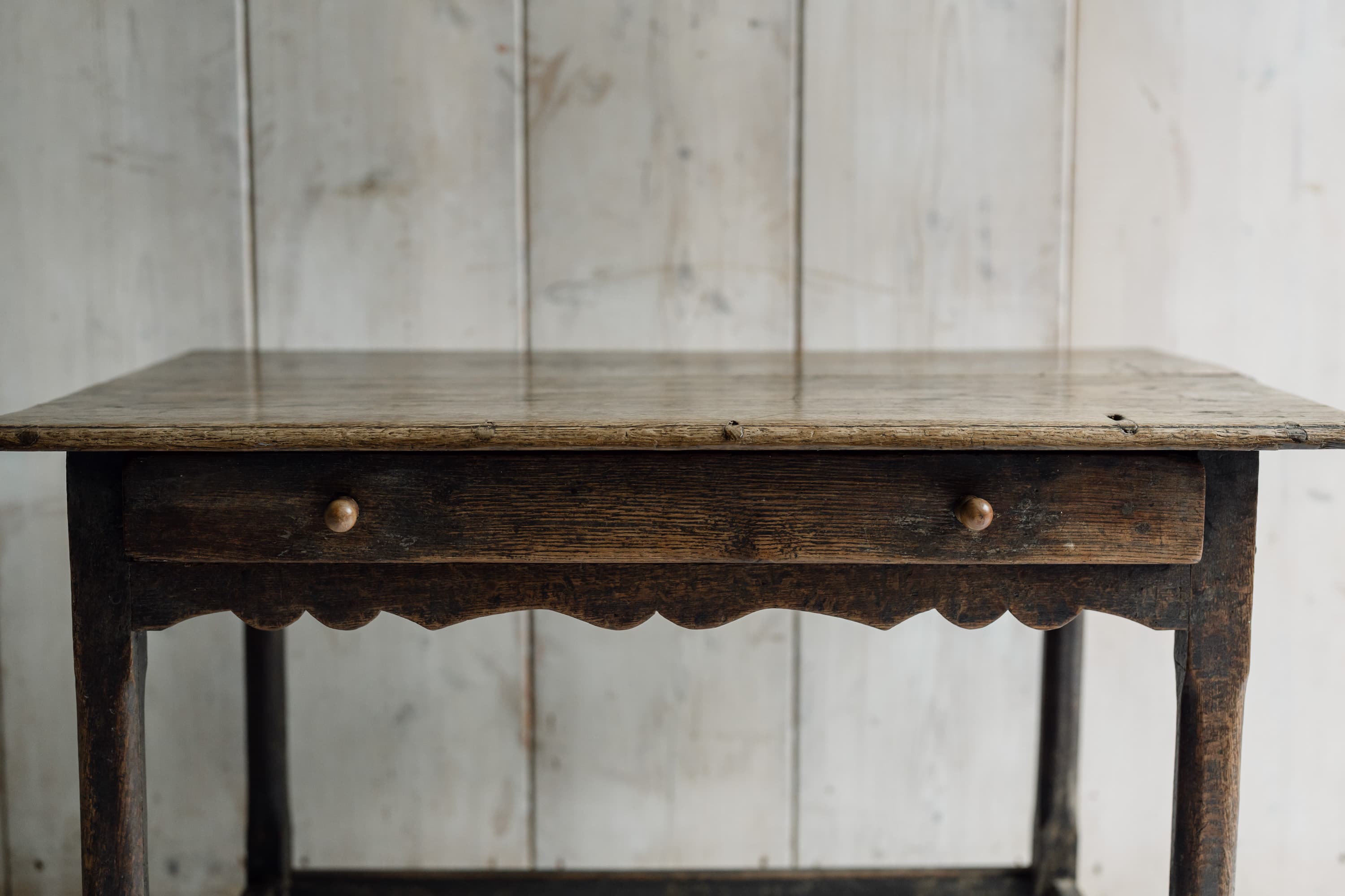Exceptional Welsh Oak Side Table with an Extraordinary Figured Top, c.1800