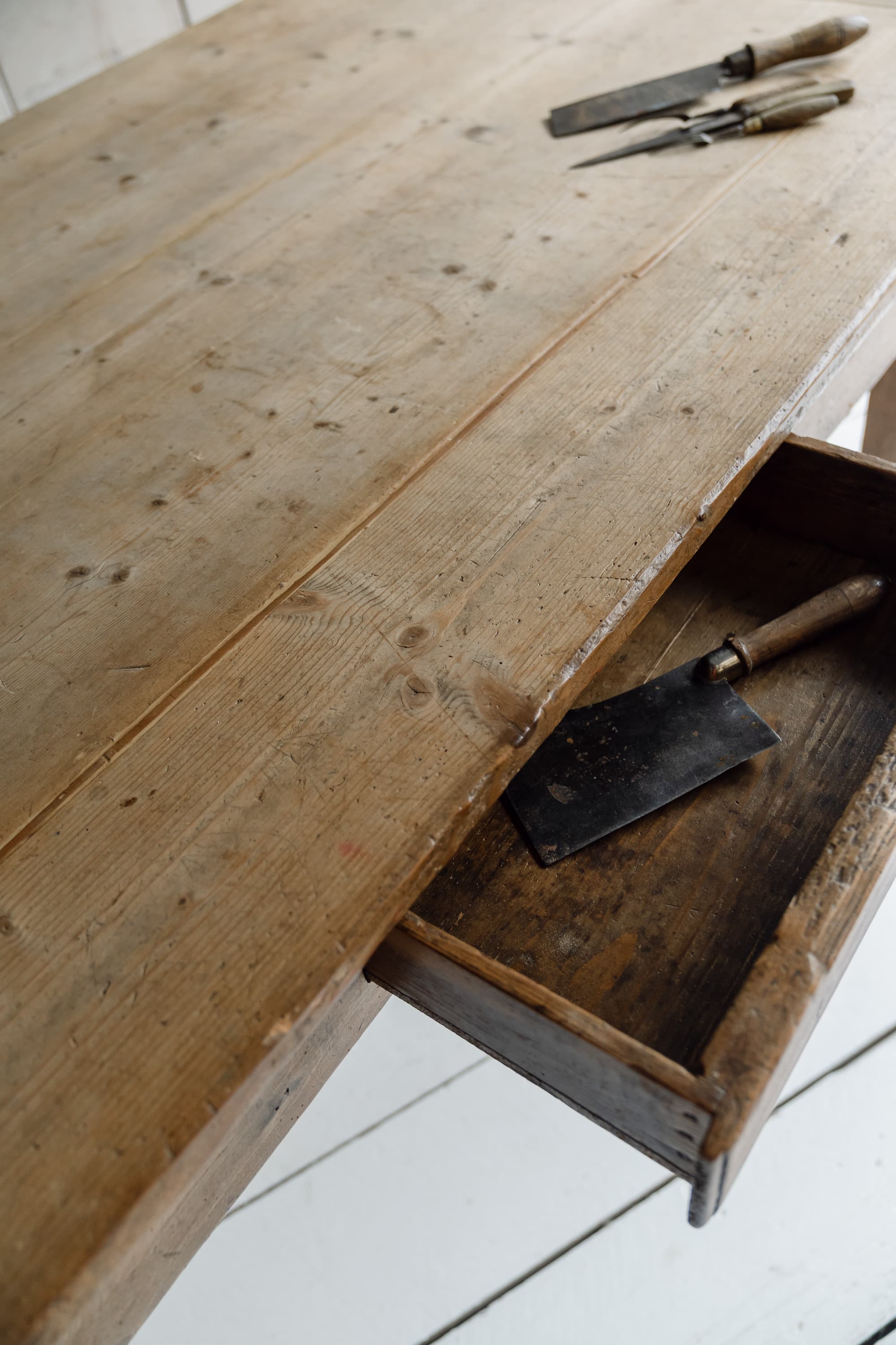Large Italian Pine Framhouse Table, c.1880