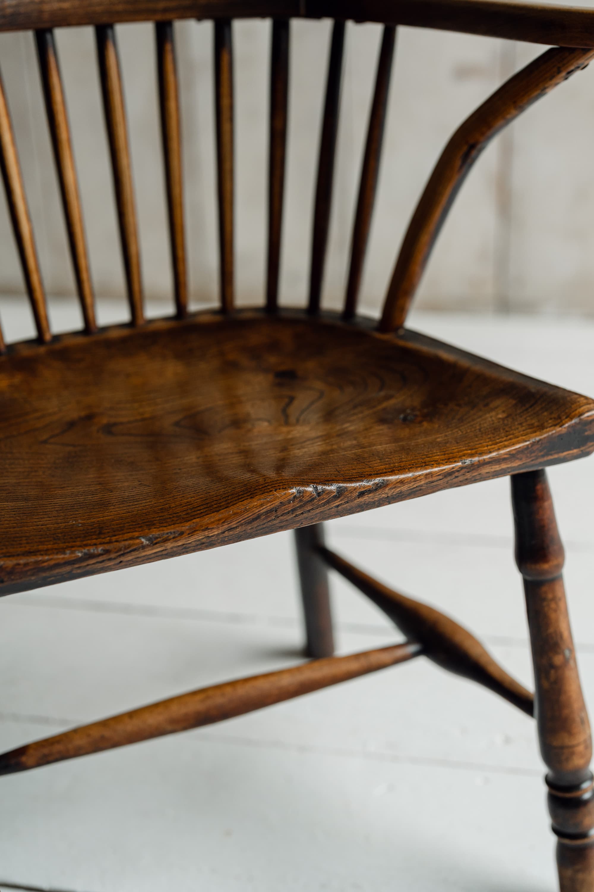 A Very Fine English Elm & Ash Windsor Armchair, c.1820-1840