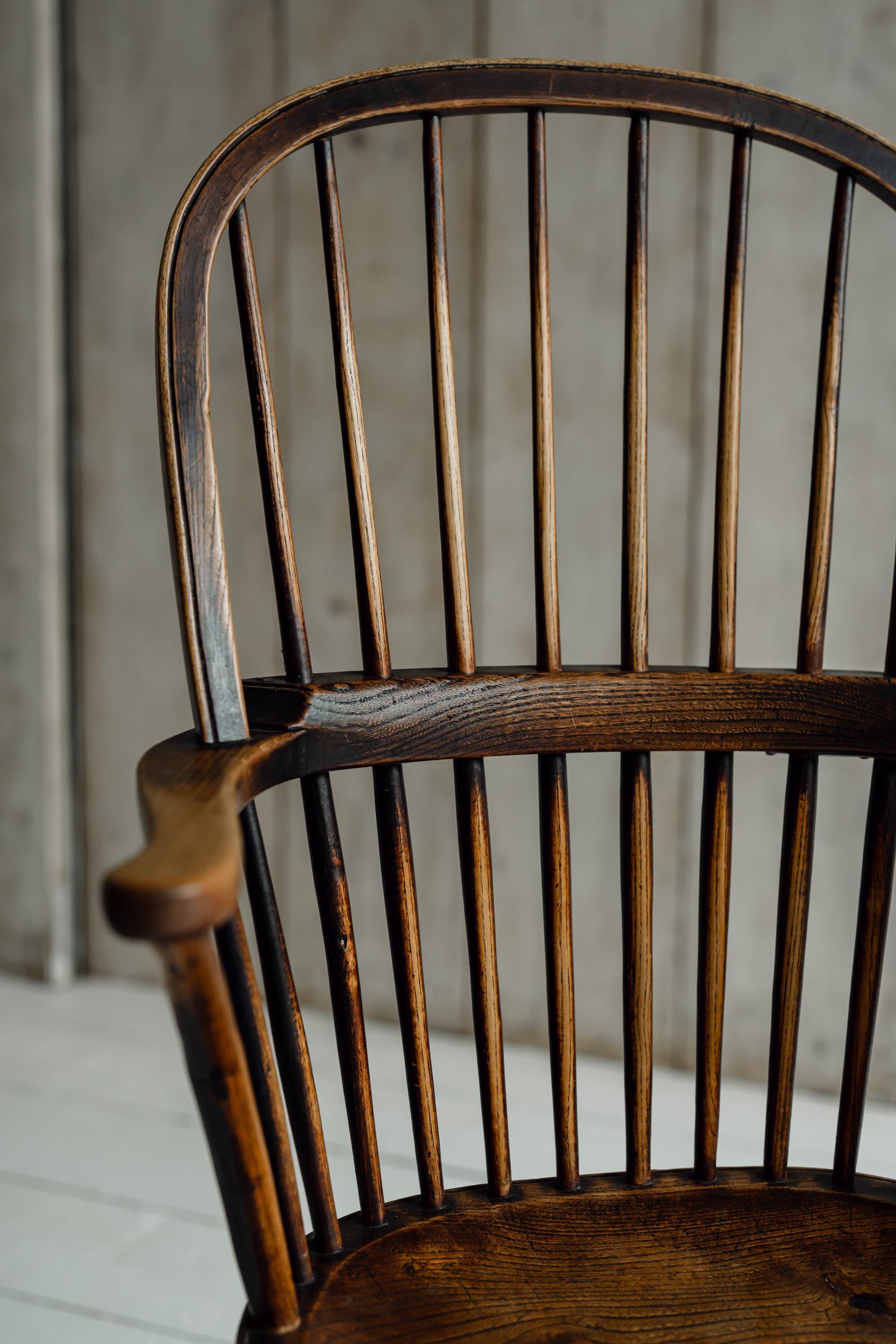 A Very Fine English Elm & Ash Windsor Armchair, c.1820-1840