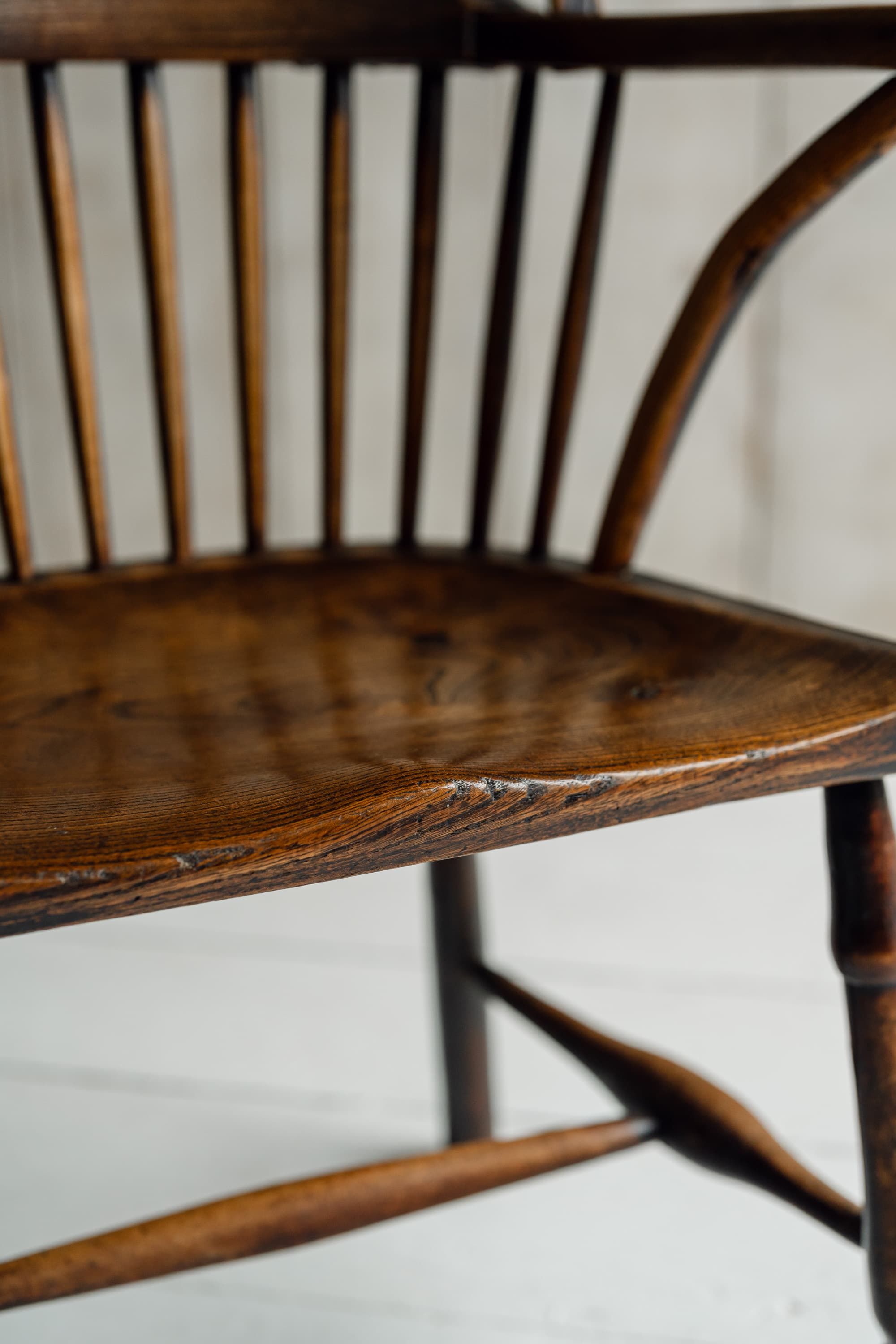 A Very Fine English Elm & Ash Windsor Armchair, c.1820-1840