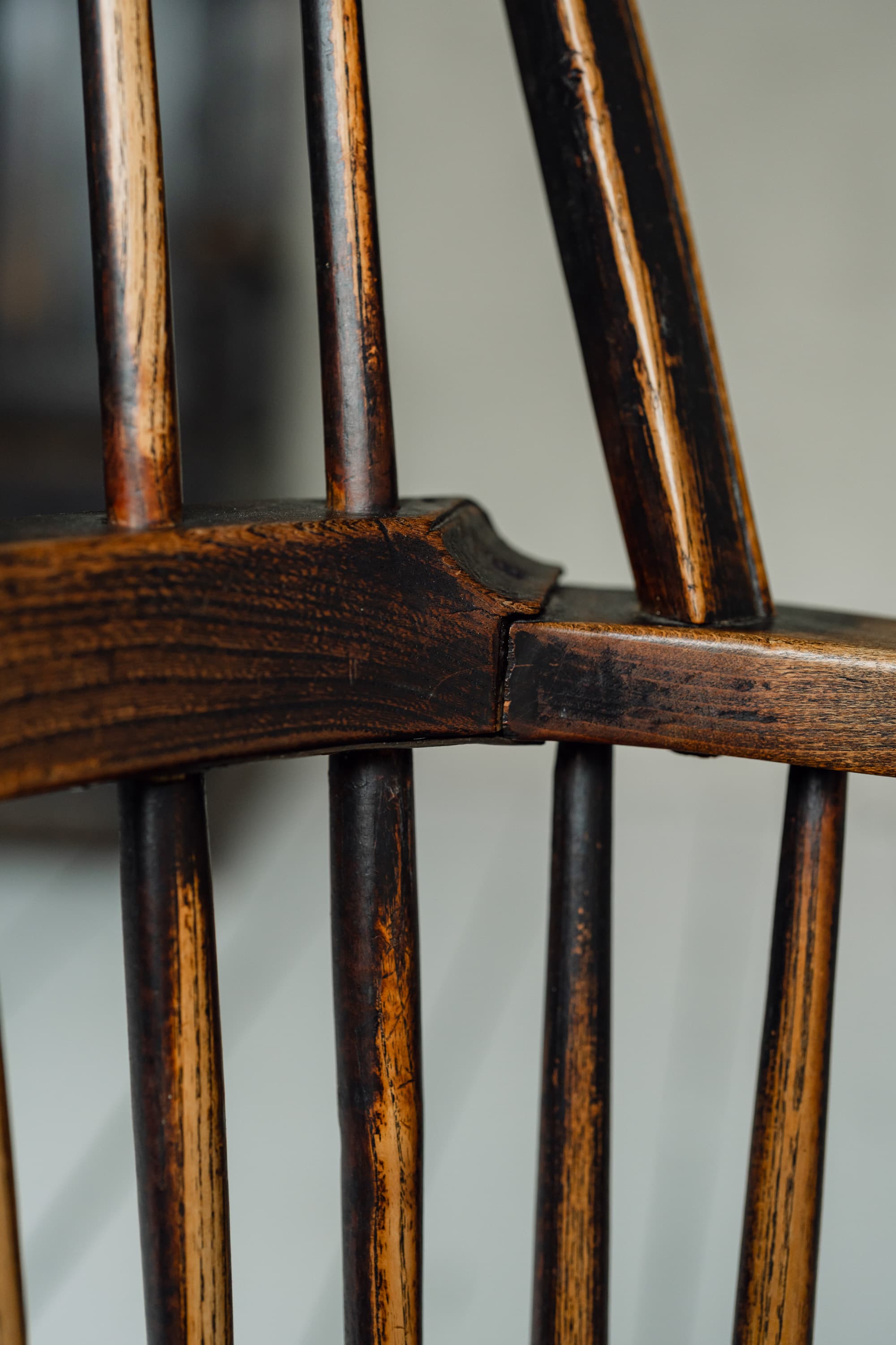 A Very Fine English Elm & Ash Windsor Armchair, c.1820-1840