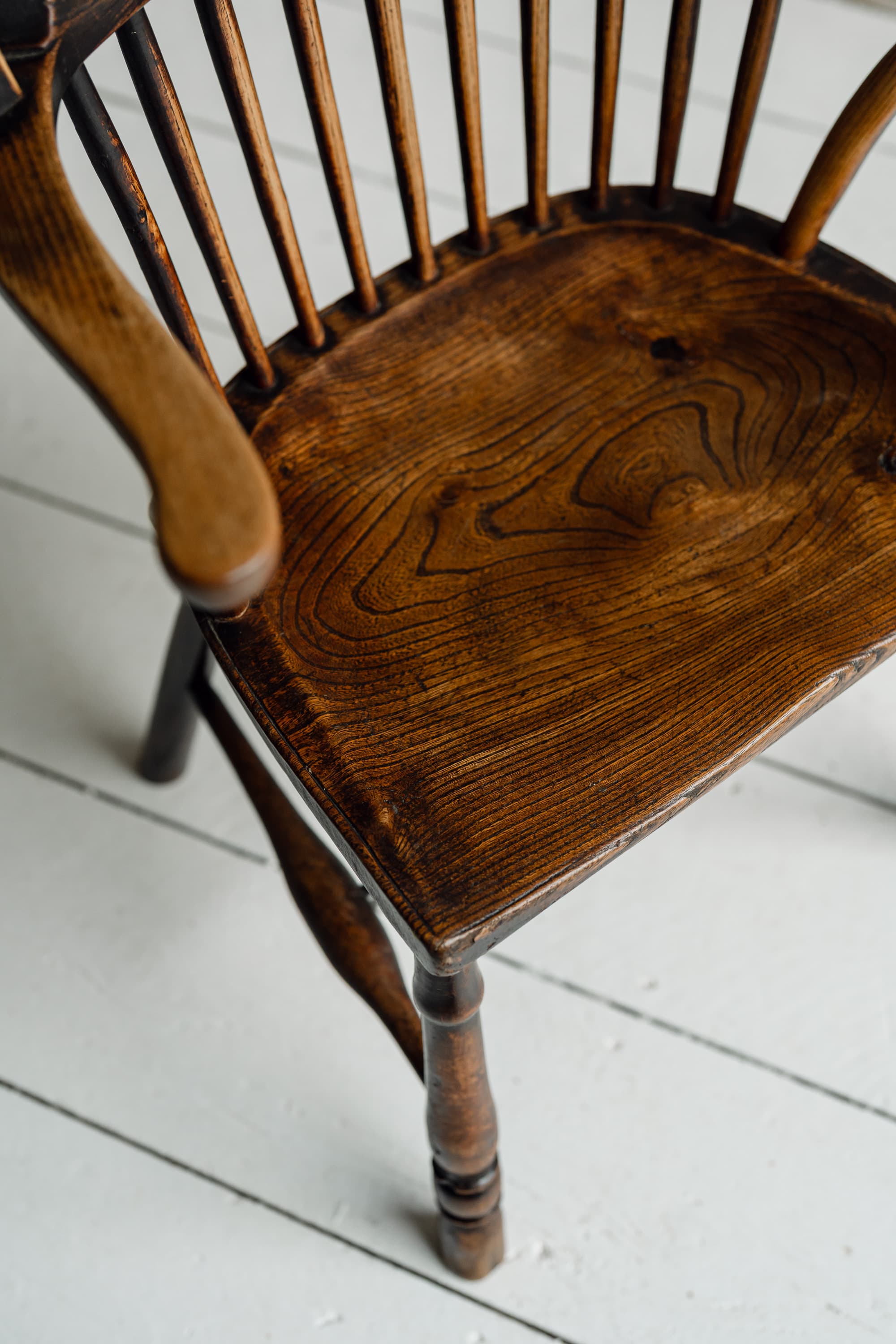 A Very Fine English Elm & Ash Windsor Armchair, c.1820-1840
