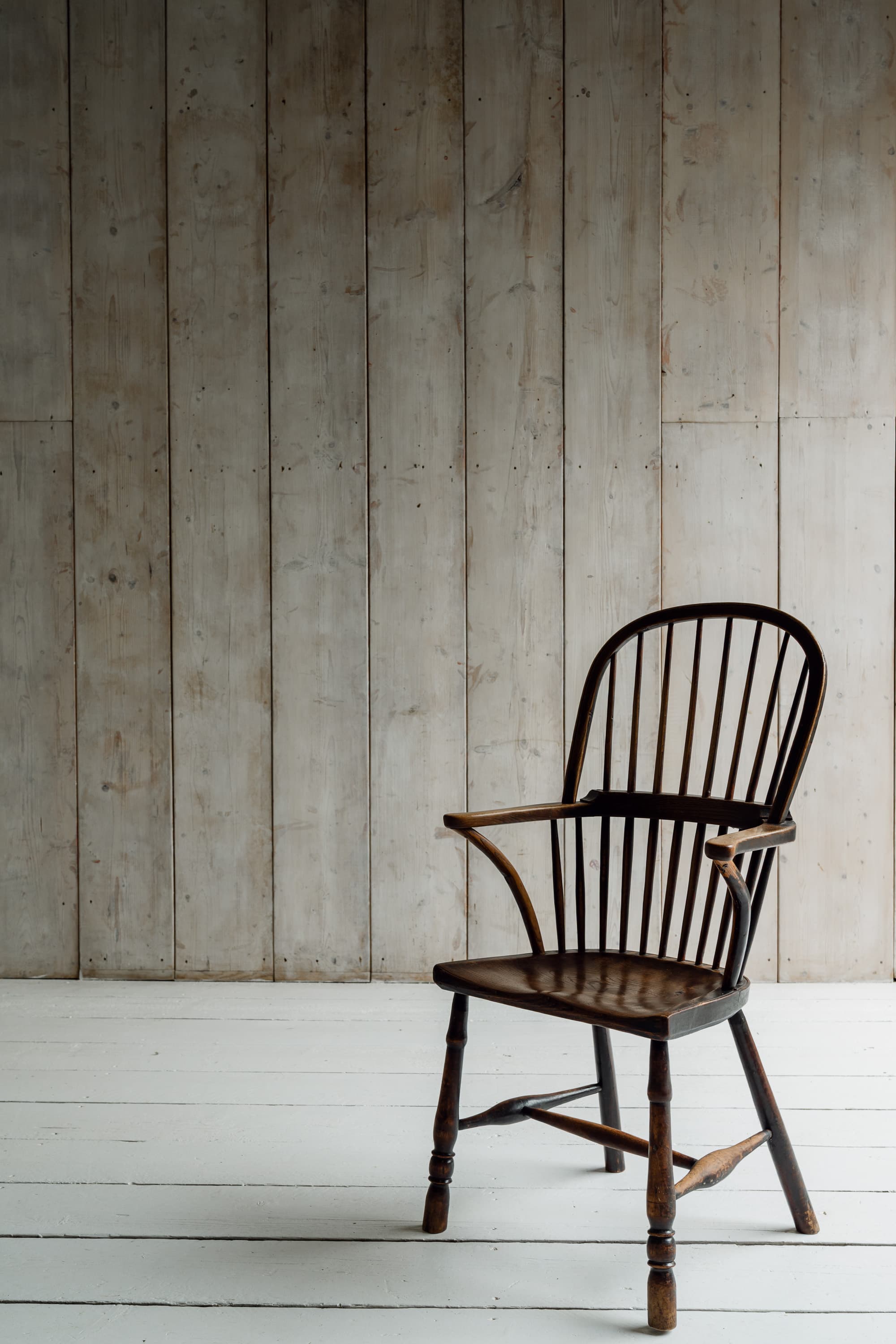 A Very Fine English Elm & Ash Windsor Armchair, c.1820-1840