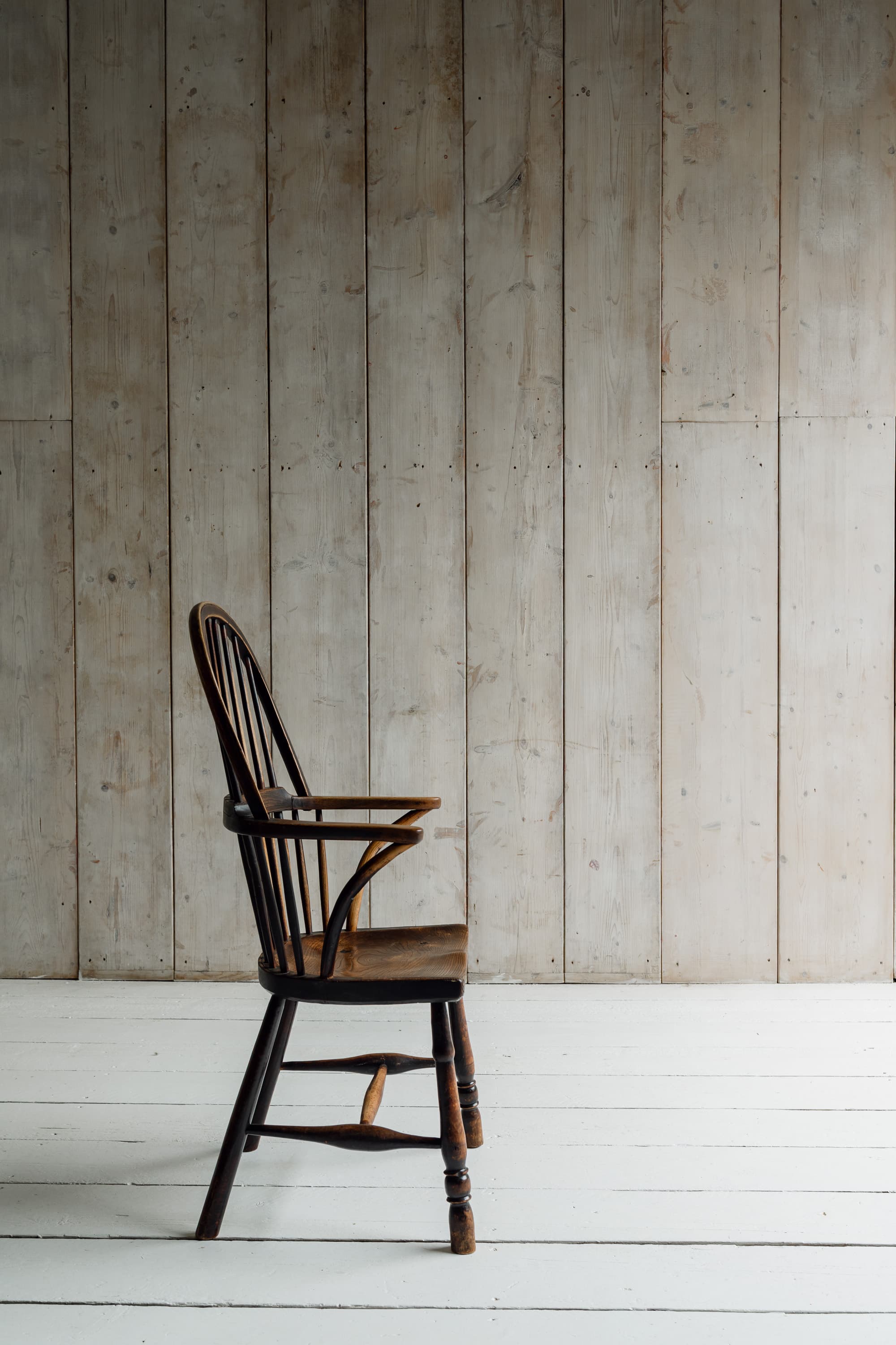 A Very Fine English Elm & Ash Windsor Armchair, c.1820-1840
